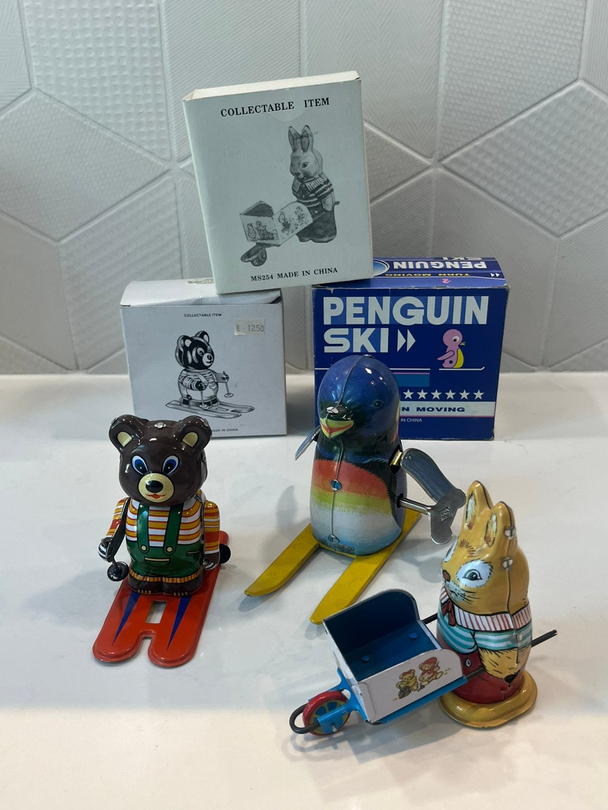 Blikken speelgoed – 3 stuks met doos  Beer, Konijn & Pinguïn, Verzenden, Gebruikt