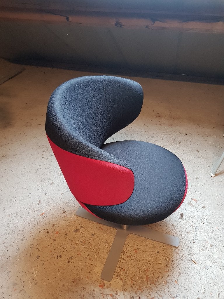 Kantoorstoelen met Seat logo gratis ophalen, Ophalen, Gebruikt, Zwart, Vier