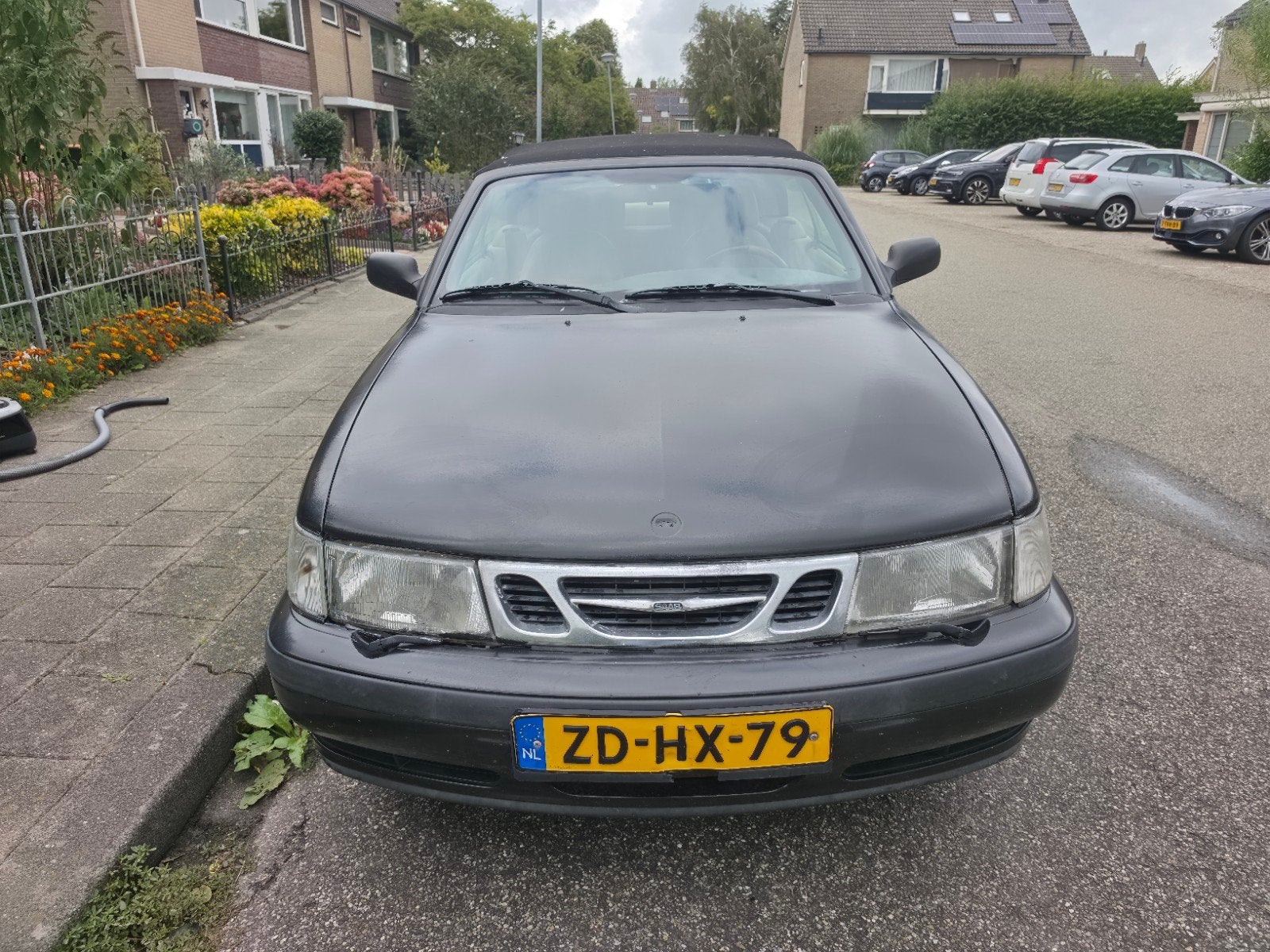 Saab 9-3 2.0 T Cabrio 1999 Zwart, 730 kg, 4 cilinders, Cabriolet, 4 stoelen
