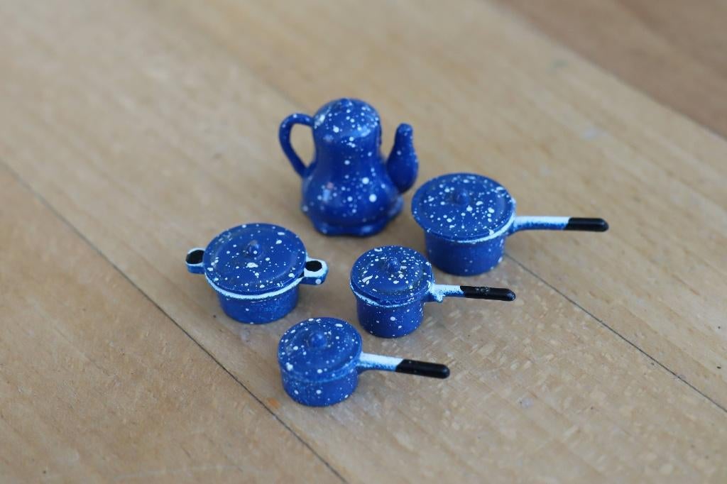 4 delige emaille pannen set , met koffiepot als extraatje., Ophalen of Verzenden, Nieuw, Gebruiksvoorwerp
