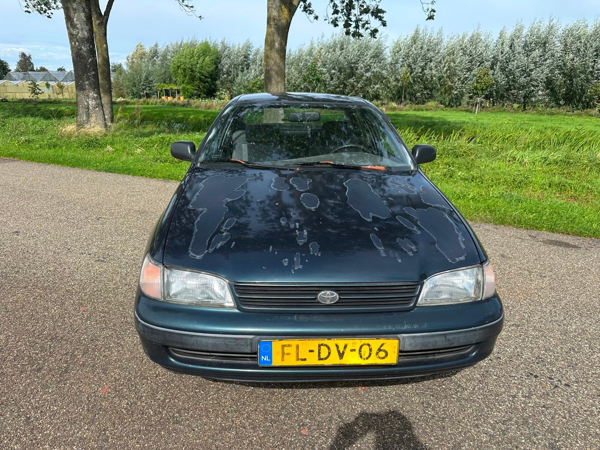 Toyota Carina E 1.6i|rijdt goed|nw d-riem|lang apk, Auto's, Voorwielaandrijving, Gebruikt, Zwart, 4 cilinders