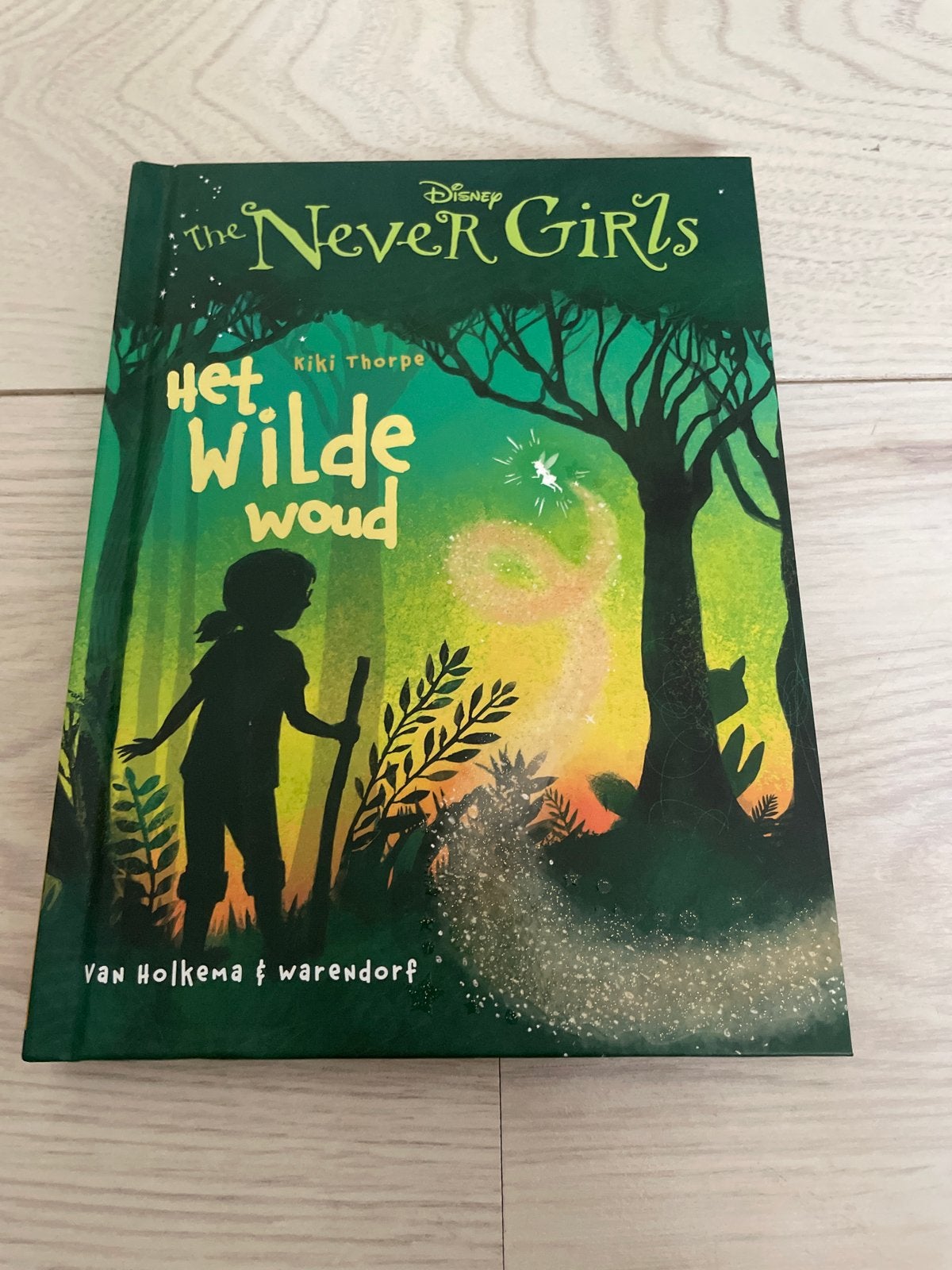 Kiki Thorpe - Het wilde woud, Boeken, Ophalen of Verzenden, Zo goed als nieuw, Kiki Thorpe