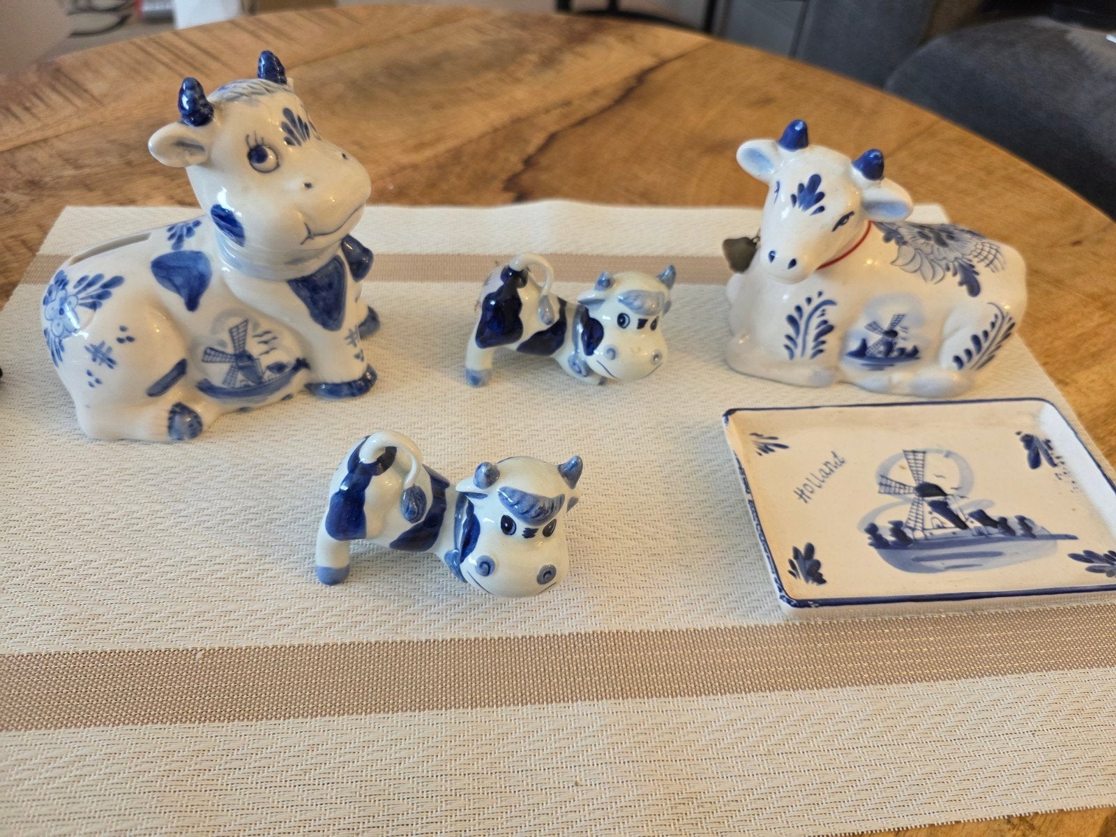 Delfts blauw koeien beeldjes en schaaltje, Ophalen of Verzenden