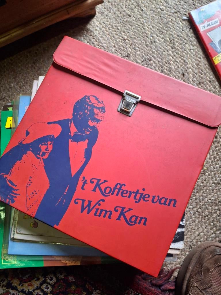 T koffertje van wim kan met inhoud, Ophalen of Verzenden