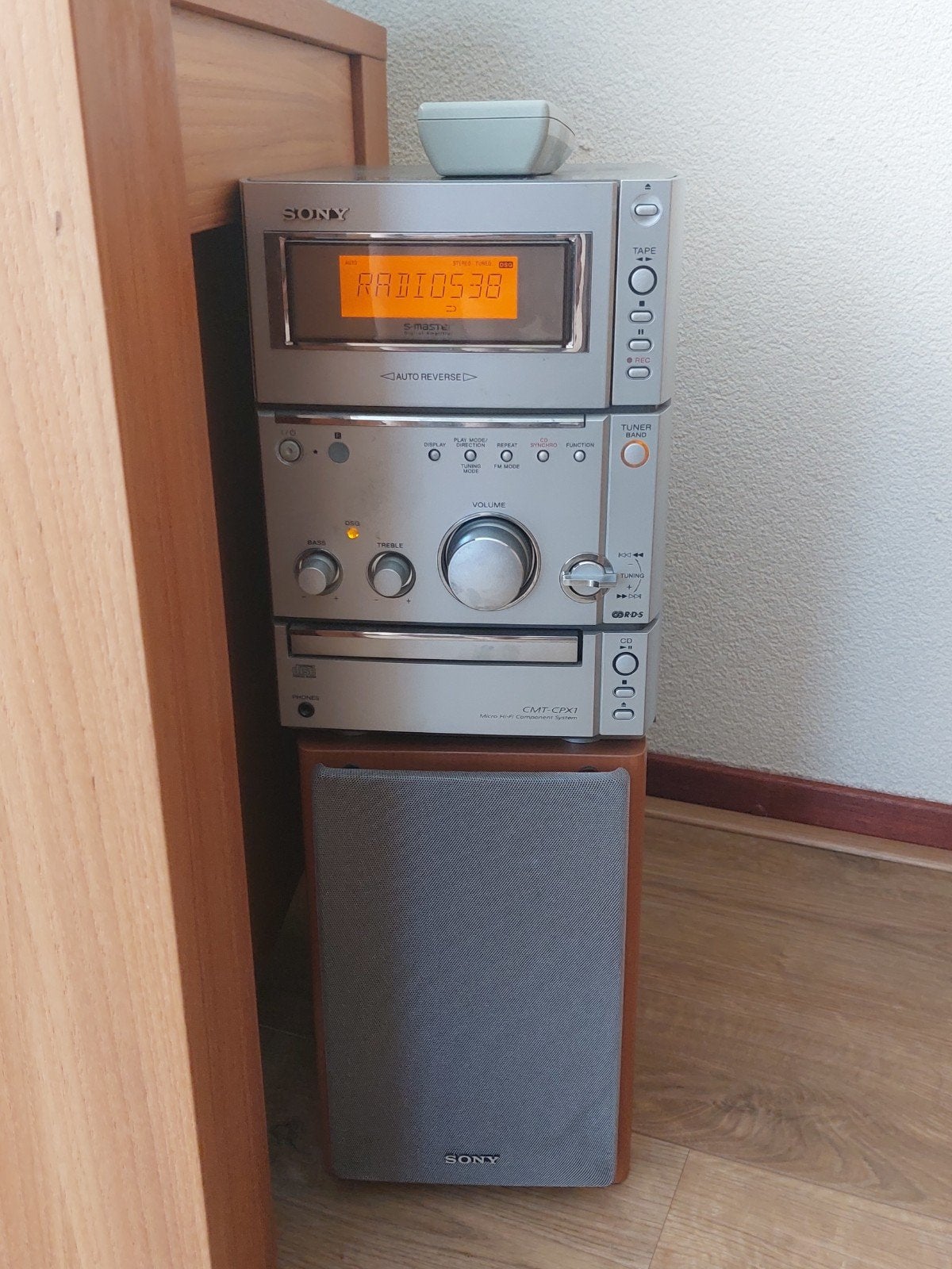 Compacte Sony stereoset met CD-speler en radio, Gebruikt, Tuner of Radio, Ophalen of Verzenden, Microset