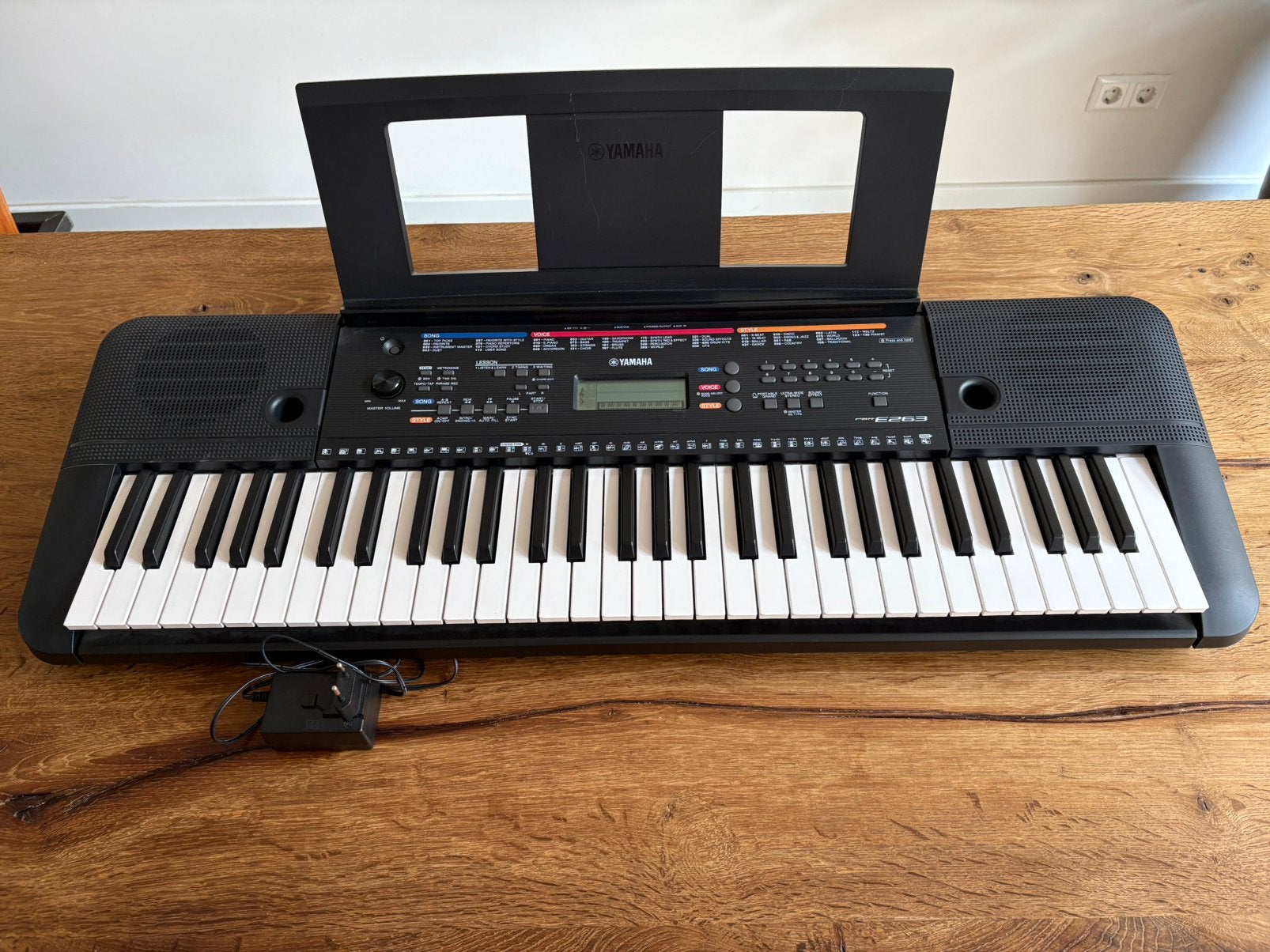 Yamaha keyboard PSR-E263, Ophalen, Zo goed als nieuw, 61 toetsen, Yamaha