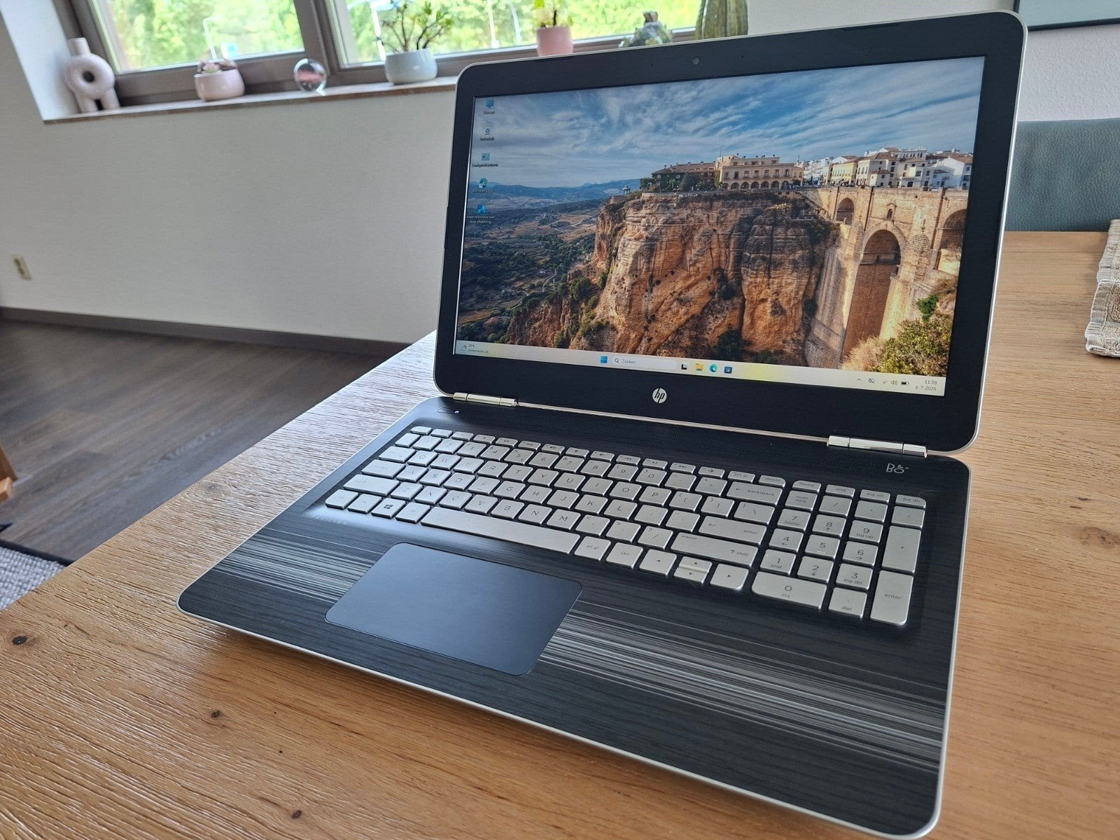 Hp Gaming Laptop - Core i7-7700HQ-16Gb DDR4-1.2Tb-Nvidia GTX, Ophalen, Met videokaart, 256Gb NVMe SSD + 1Tb HD, Zo goed als nieuw