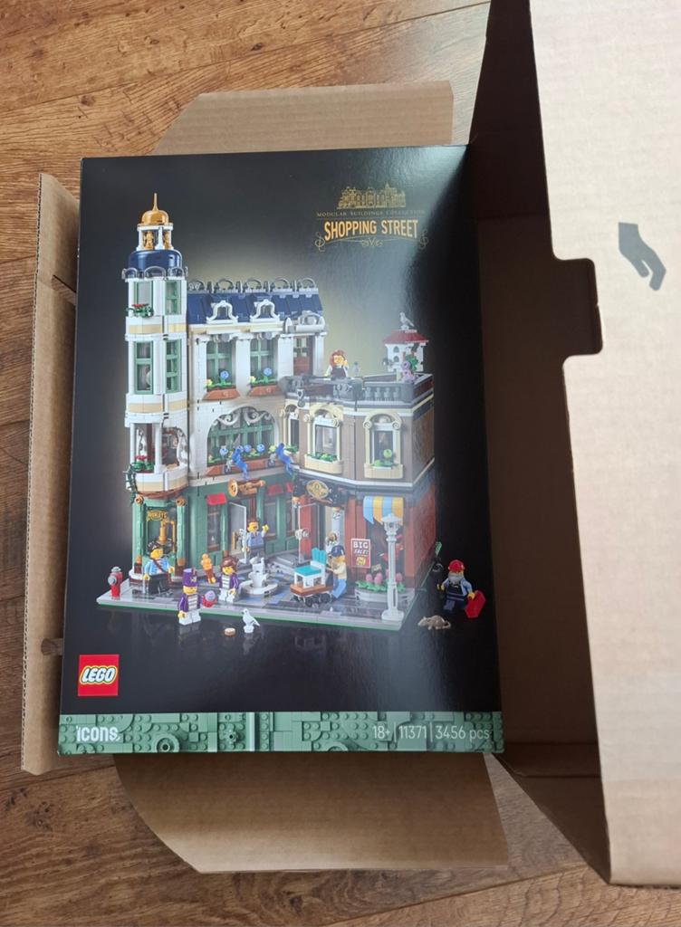 Lego 11371 WINKELSTRAAT NIEUW, Kinderen en Baby's, Speelgoed | Duplo en Lego, Ophalen of Verzenden, Nieuw