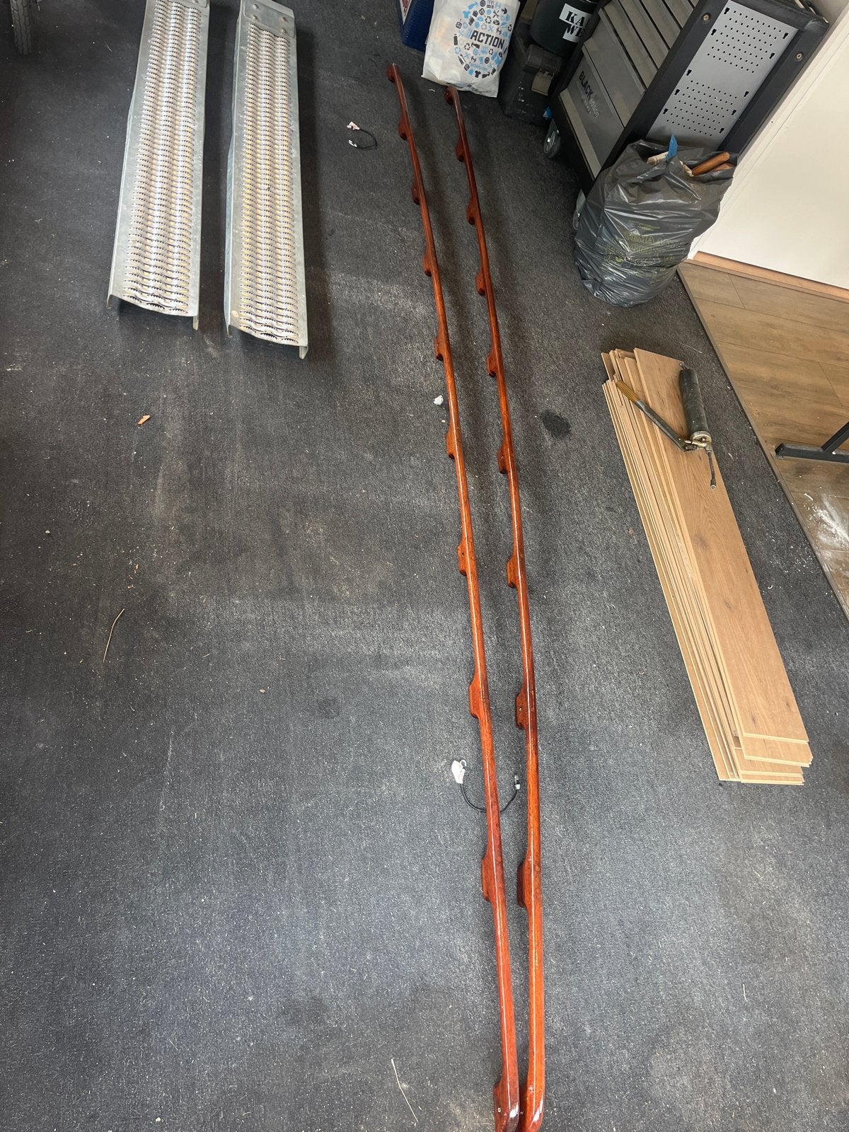 Mahonie houten reling - 3,7 meter lang, Ophalen, Gebruikt, Overige typen