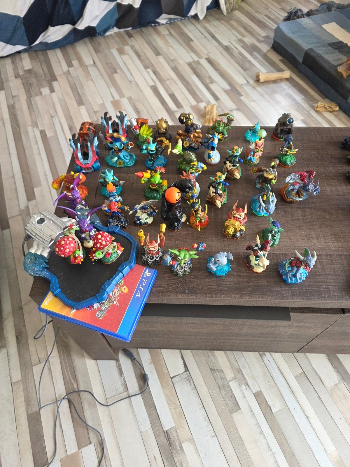 Skylanders SuperChargers 35 poppetjes, auto's, platform,, Ophalen of Verzenden