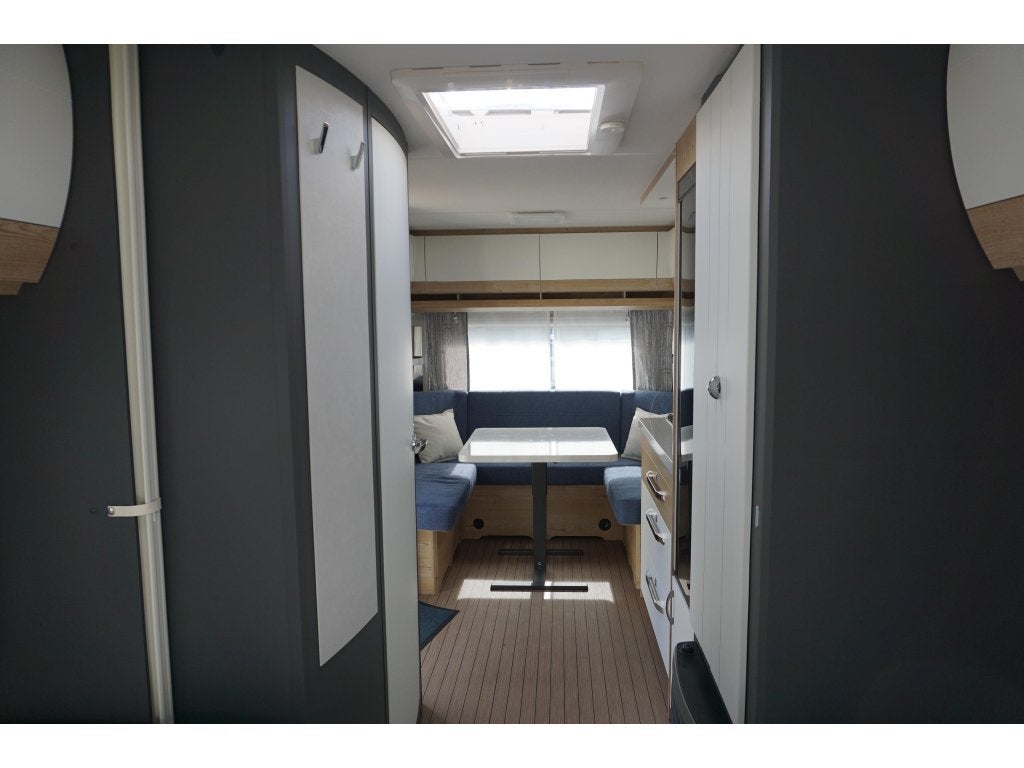 Hobby Excellent Edition 540 UL As 1800kg,Vloerverwarming, Caravans en Kamperen, Overige typen, Rondzit, Hobby, Bedrijf
