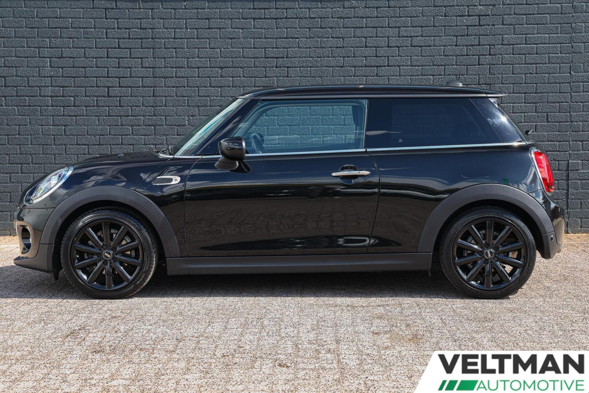 Mini Mini 1.5 Cooper Chili FACELIFT NAVI PDC AIRCO NL AUTO, Voorwielaandrijving, Automatische klimaatregeling, 136 pk, Gebruikt