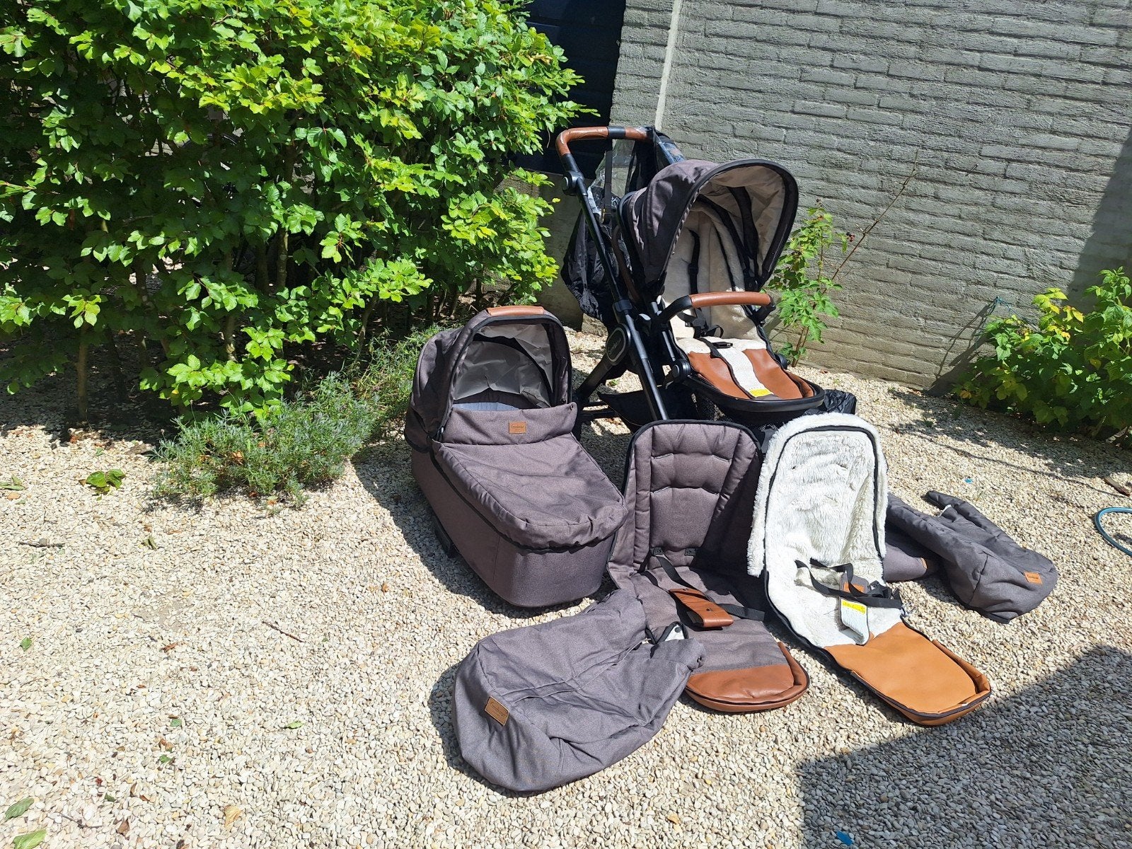 Emmaljunga Combiwagen met reiswieg en zitje, Gebruikt, Verstelbare duwstang, Combiwagen, Ophalen