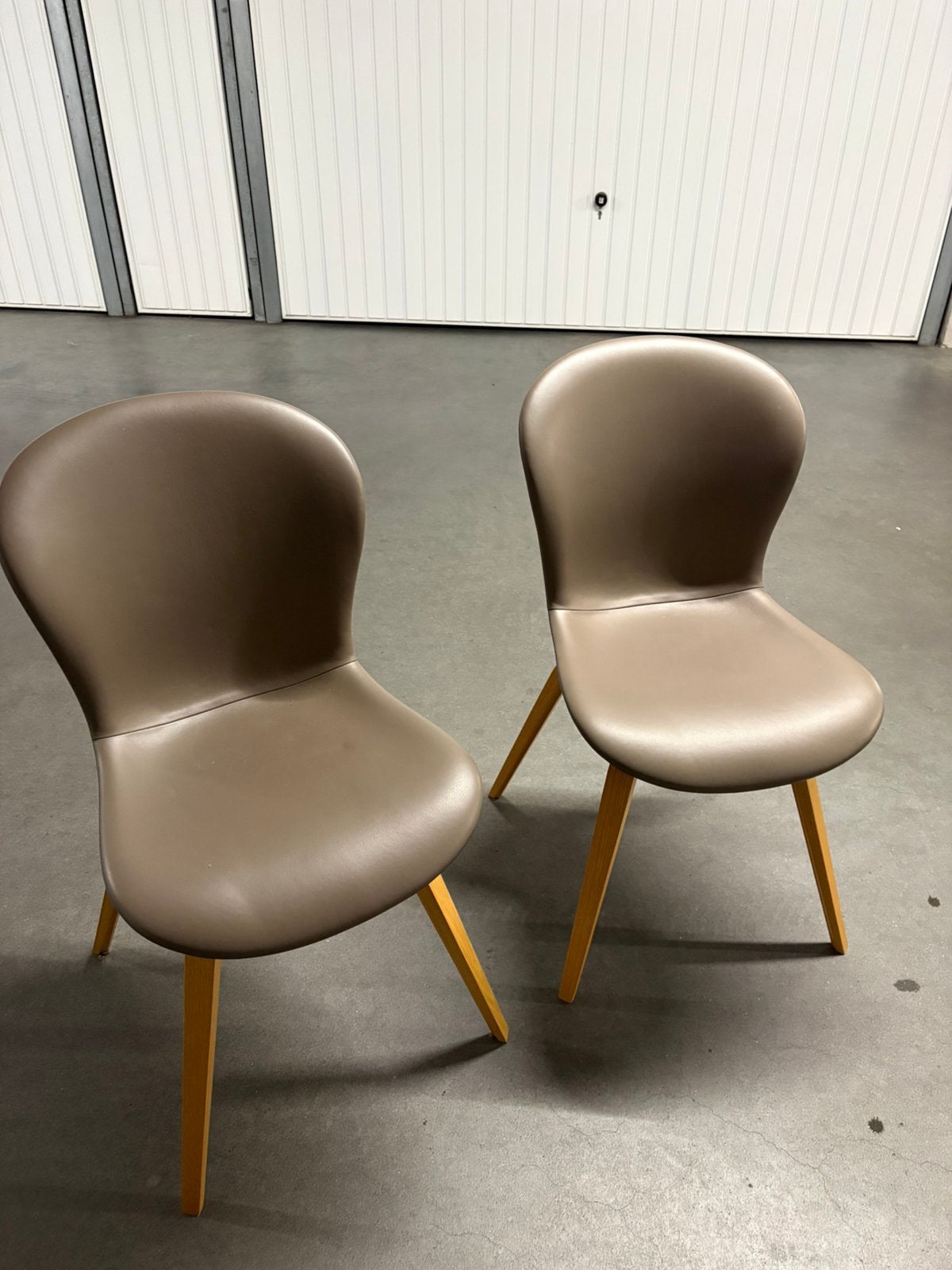 Eettafel stoelen 2 x, Ophalen, Zo goed als nieuw, Overige kleuren, Leer
