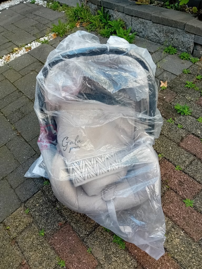 Moni gala babyautostoel, Ophalen, Gebruikt, Combiwagen, Overige merken