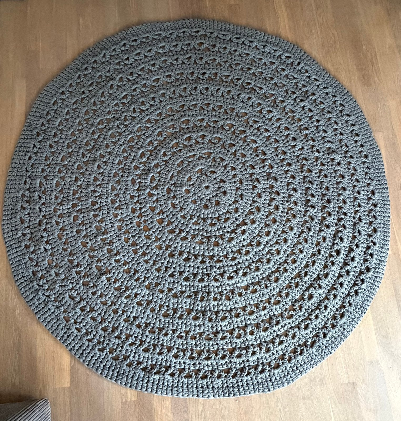 Gehaakt vloerkleed Naco 200cm, Ophalen, Rond, Zo goed als nieuw, 200 cm of meer