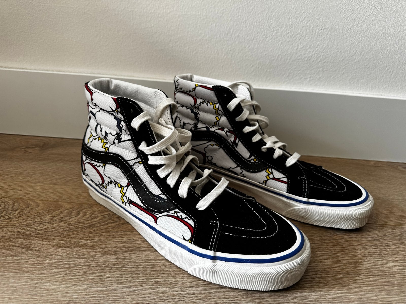Vans Sk8-Hi sneakers met unieke print, Ophalen of Verzenden, Zo goed als nieuw, Zwart, Sneakers of Gympen