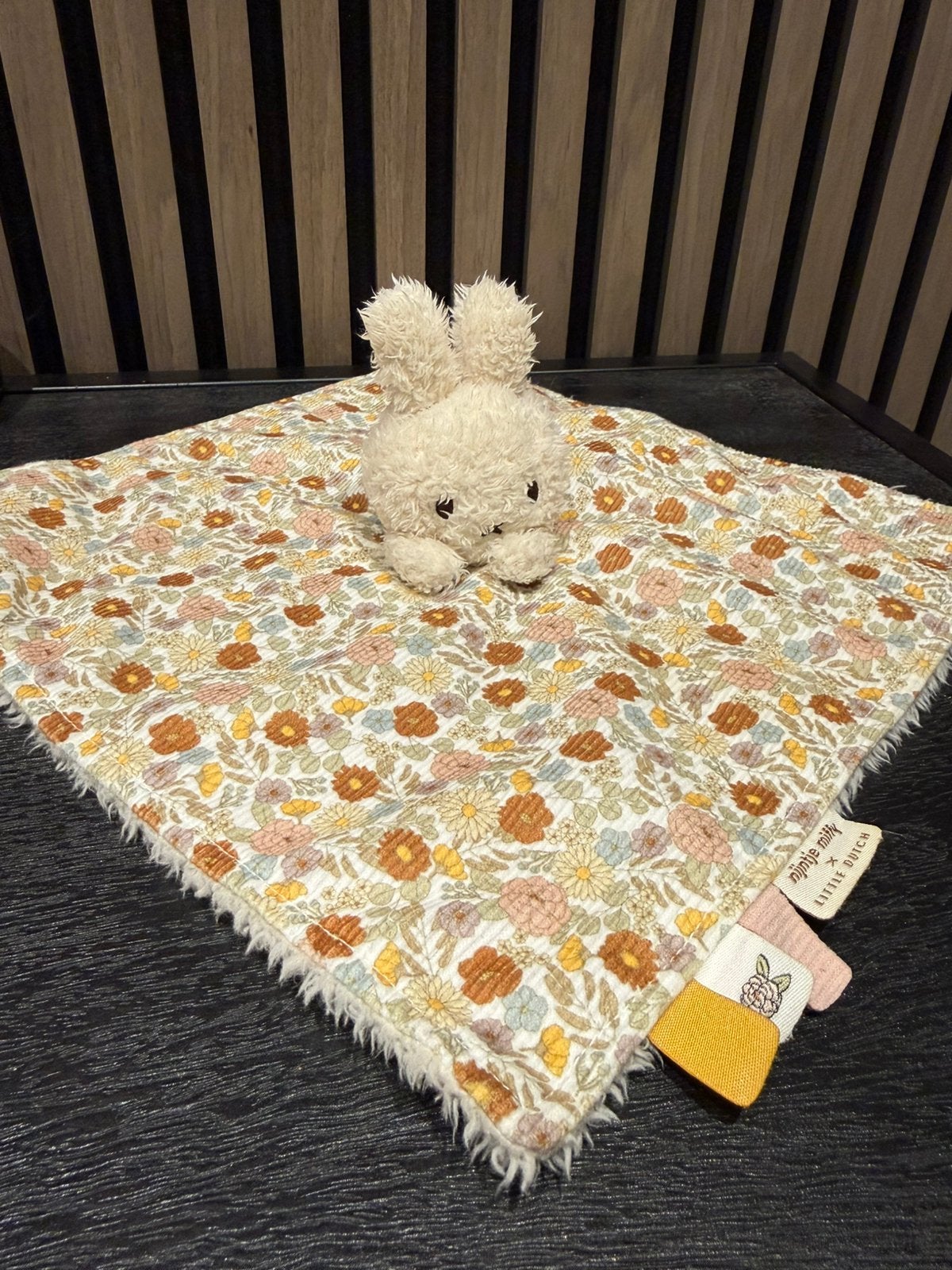 Nijntje miffy x little dutch - vintage flower knuffeldoekje, Kinderen en Baby's, Speelgoed | Knuffels en Pluche, Ophalen of Verzenden