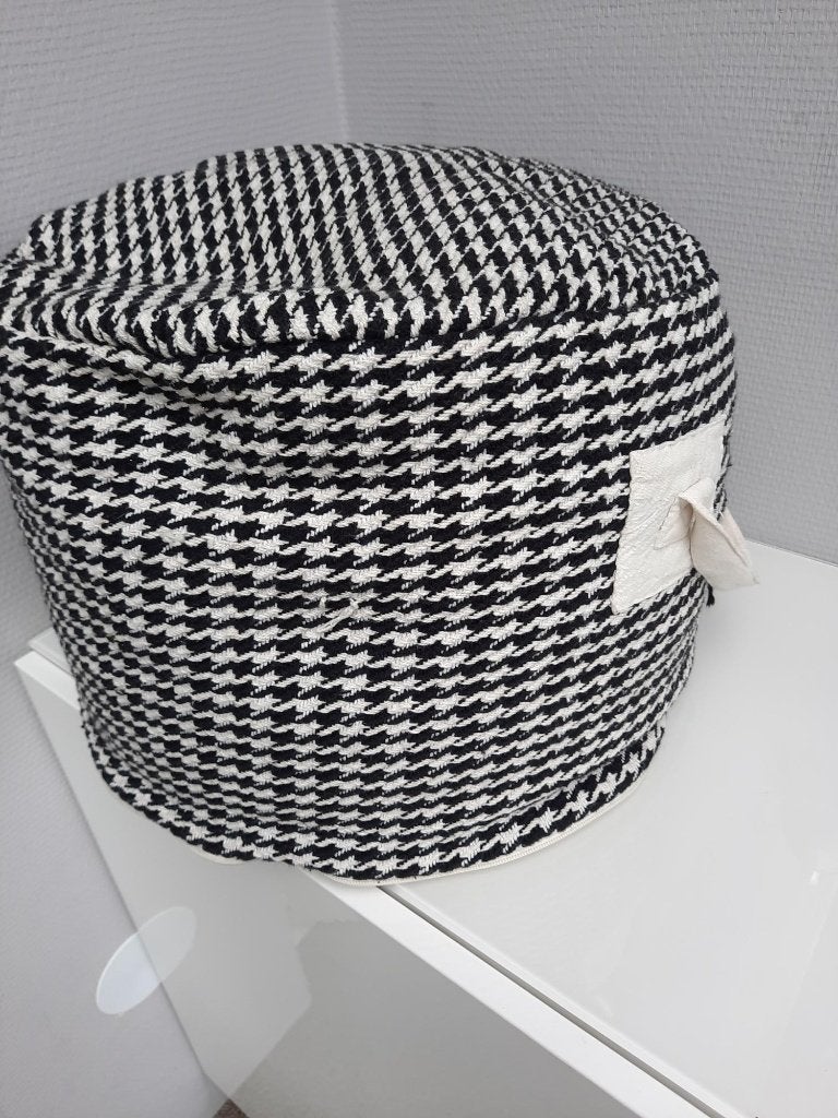 Poef zwart wit Ruitje40x30 cm Wasbaar ( Pita Ruitje, Minder dan 50 cm, Rond, Minder dan 50 cm, Ophalen of Verzenden