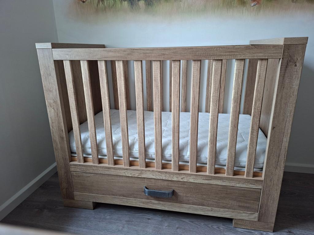 Complete babykamer kidsmill bBrent Oldwood, Ophalen, Zo goed als nieuw