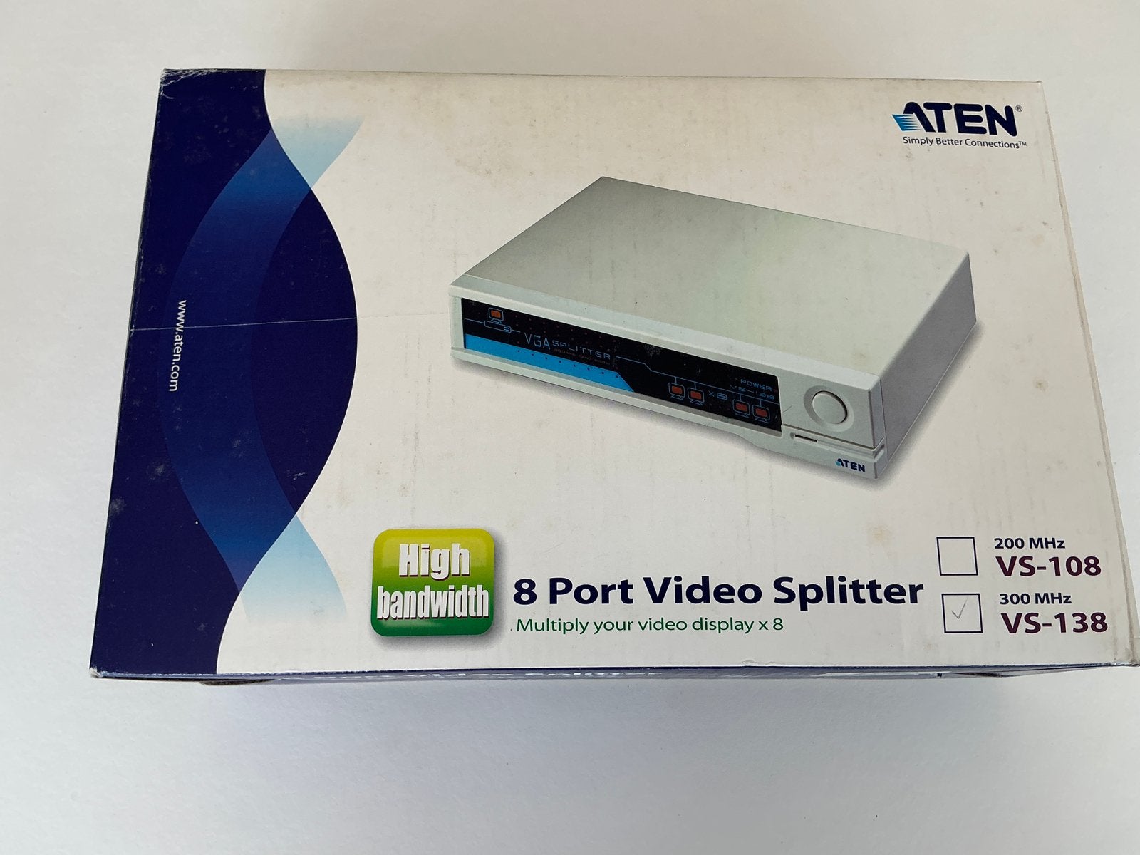Aten VS138  8 port video splitter VGA, Ophalen of Verzenden, Zo goed als nieuw, NA, NA