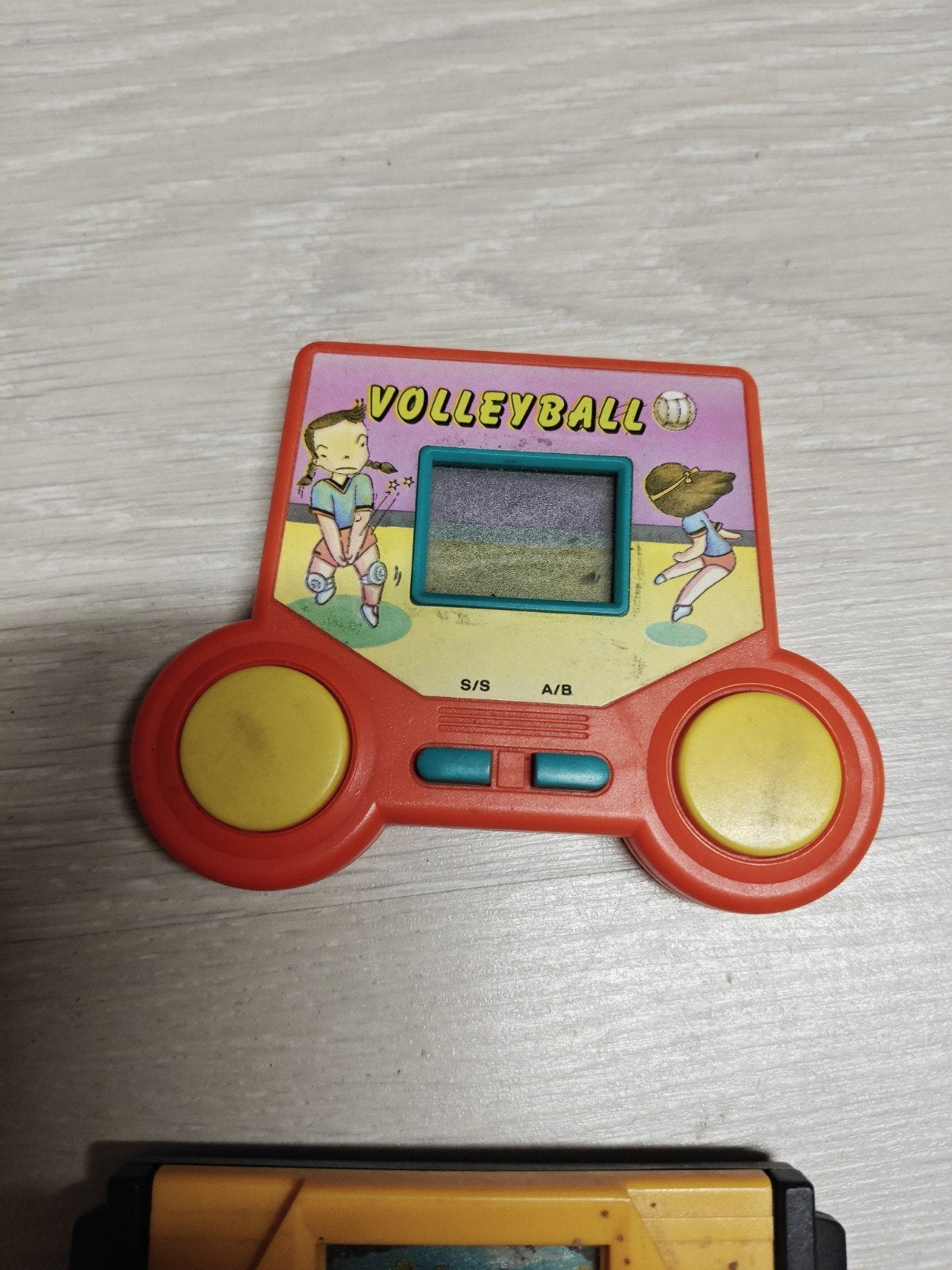 DEFECT Vintage Handheld Games: Volleyball & Race Game lcd, Spelcomputers en Games, Gebruikt, Onbekend, Ophalen of Verzenden, Onbekend