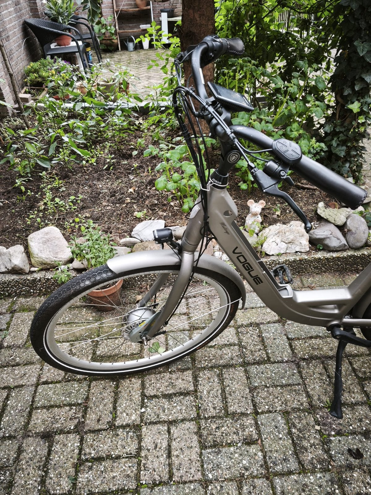 Zeer nette elektrische fiets, ongeveer 90% nieuw., Ophalen, Zo goed als nieuw