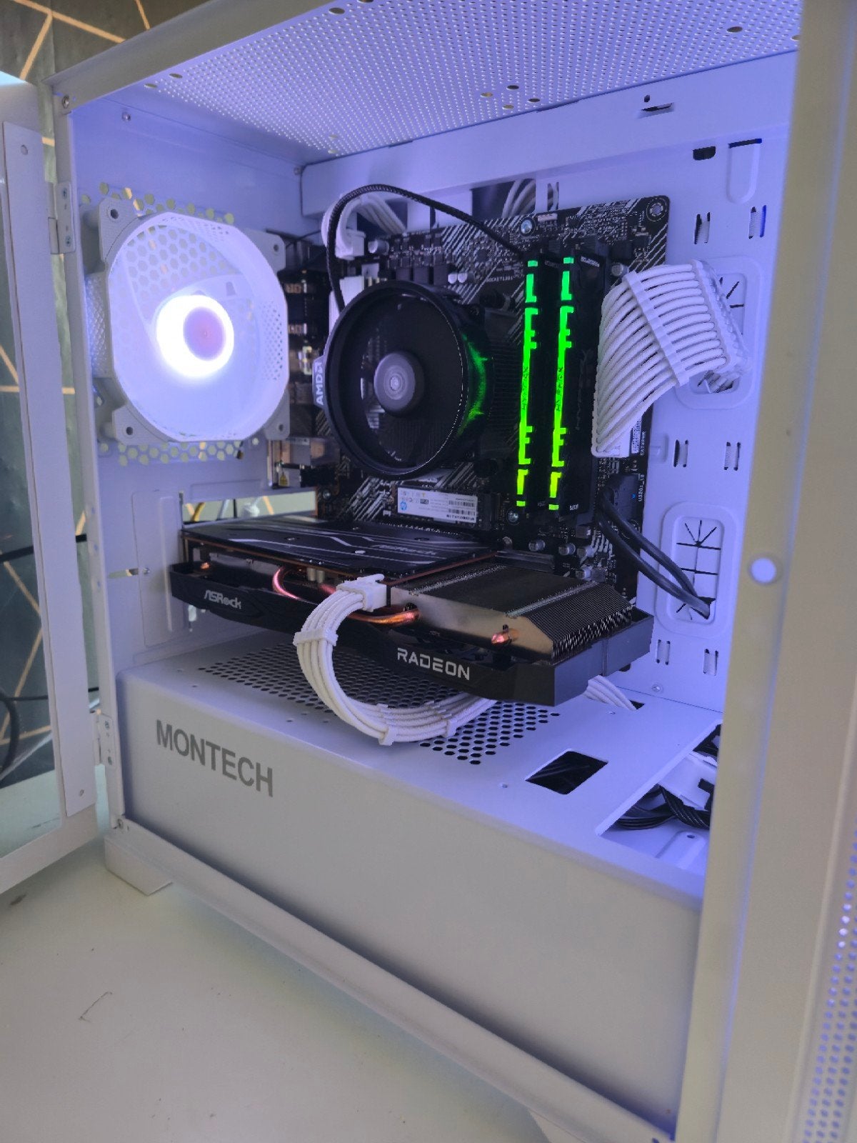 Gaming PC Ryzen 5 rx6600, Computers en Software, Desktop Pc's, Ophalen, Zelf gebouwde pc, AMD Ryzen, Zo goed als nieuw