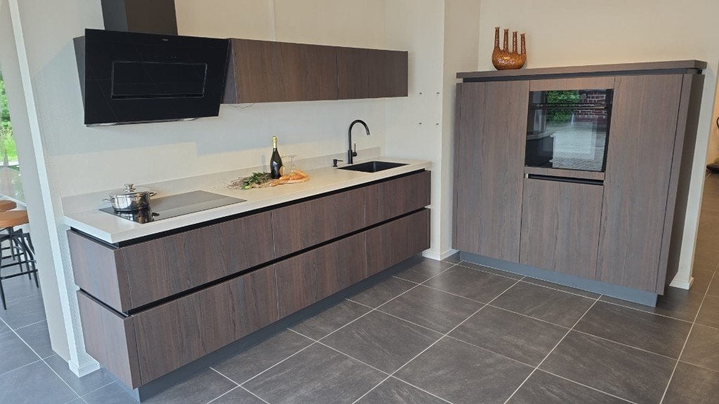 showroom keuken Keller verkocht!!, Ophalen, Overige kleuren, Dubbelwandige keuken, Greeploos