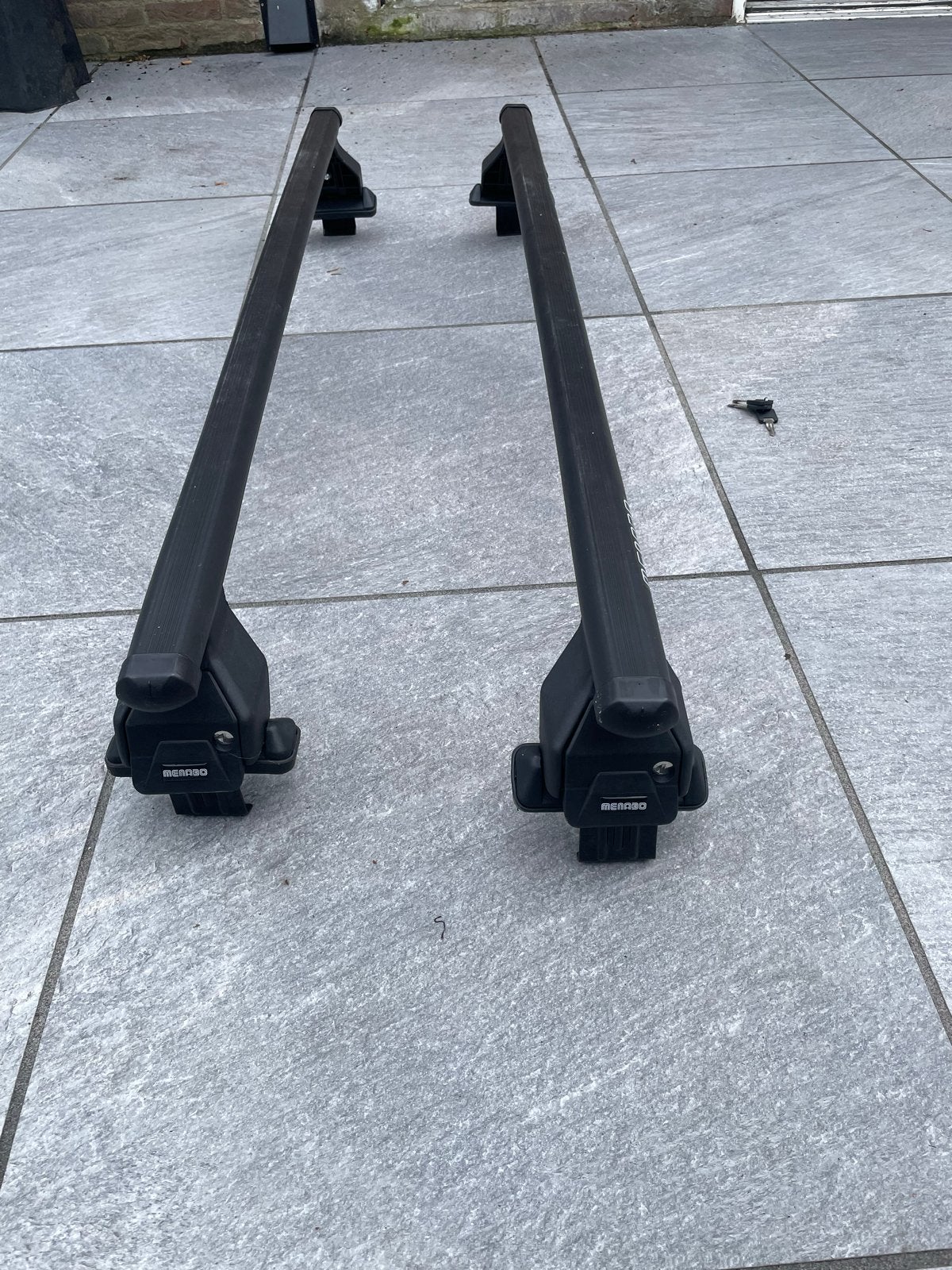 Menabo Dakdragers kia sportage, Ophalen, Gebruikt