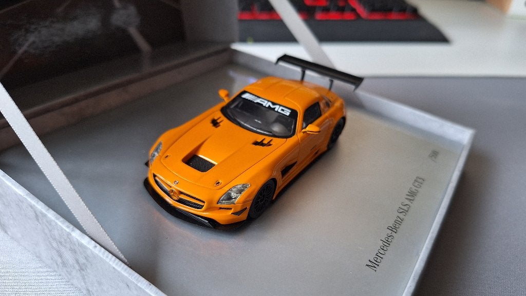 1:43 Minimax (Spark) - Mercedes-Benz SLS AMG GT3, Hobby en Vrije tijd, Ophalen of Verzenden, Zo goed als nieuw, Auto, Overige merken