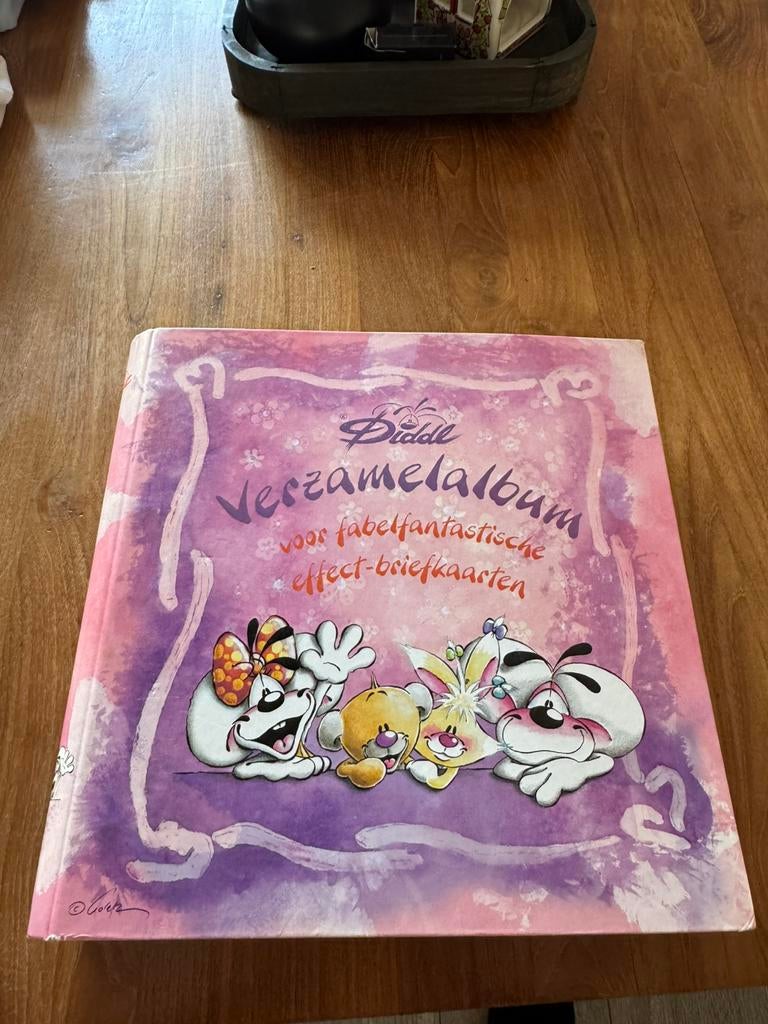 Grote verzameling in Diddl map, Ophalen of Verzenden, Diddl, Zo goed als nieuw, Papier, Kaart of Schrift