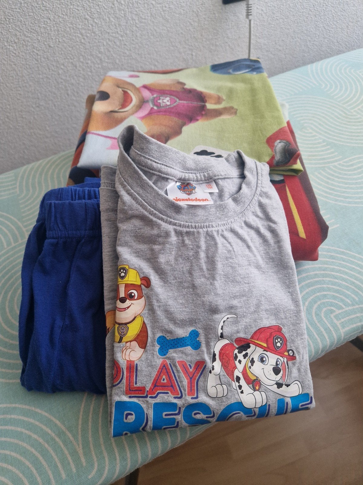 Paw Patrol dekbedovertrek met bijpassende pyjama, Gebruikt, Overige merken, Meerkleurig, Beddengoedset
