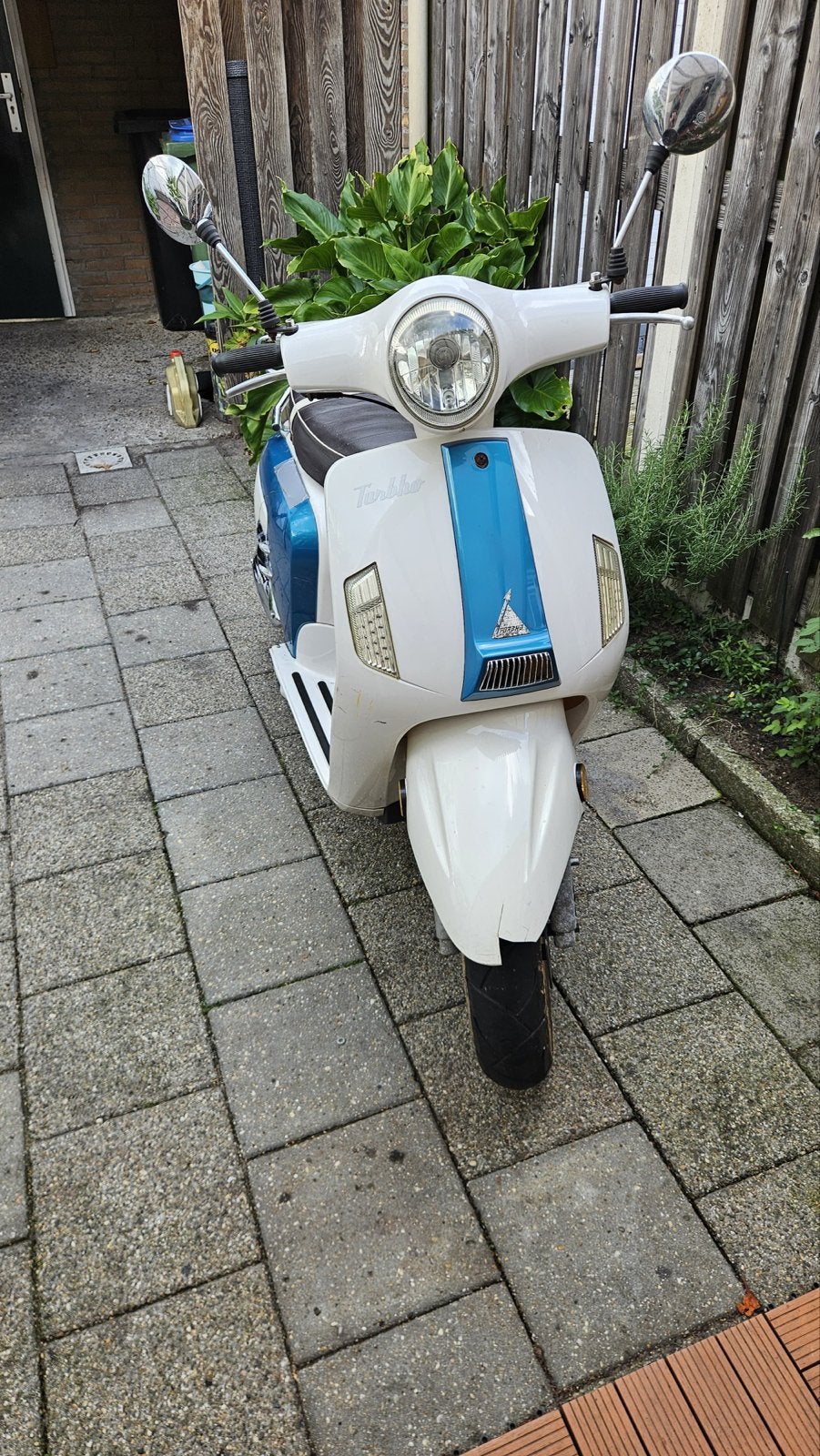 Retro Scooter - Wit/Blauw - Goed Onderhouden, Fietsen en Brommers, Snorfietsen en Snorscooters, Ophalen, Gebruikt, Benzine, Overige merken