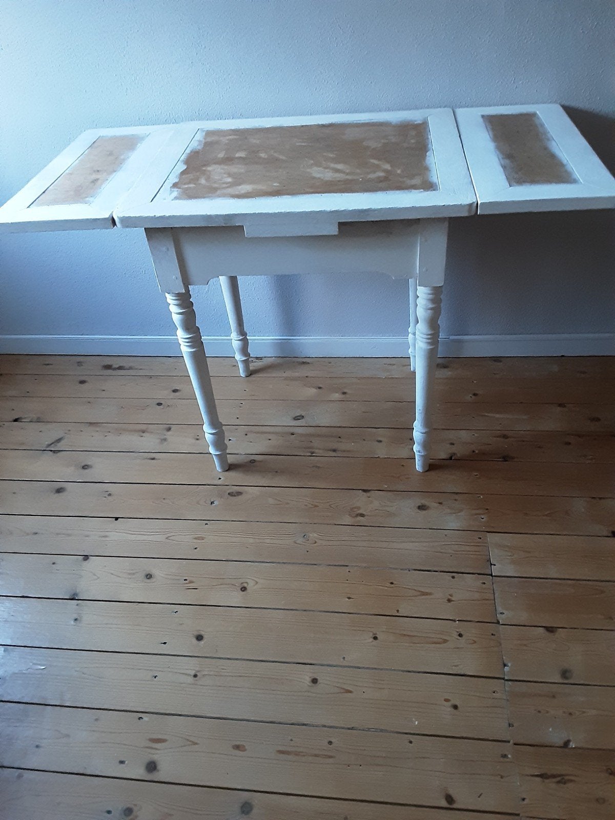 Te koopaangeboden een oud tafeltje om op te knappen, Ophalen, Gebruikt, 50 tot 100 cm, Eikenhout