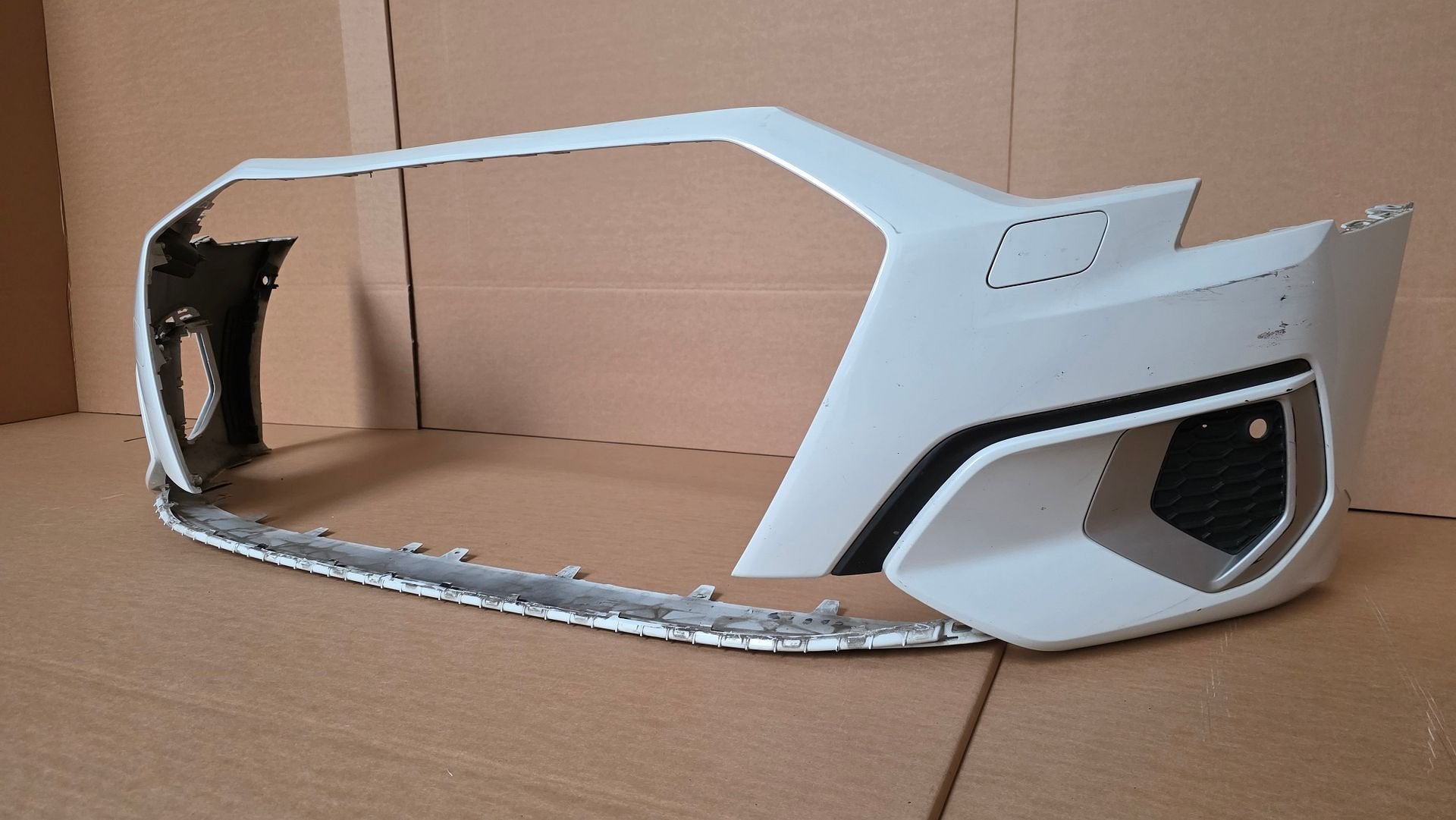 Voorbumper Audi A3 8Y 8Y0 ORIGINEEL 6xPDC 8Y0807065A bj.2020, Auto-onderdelen, Gebruikt, -, Voor, Ophalen of Verzenden