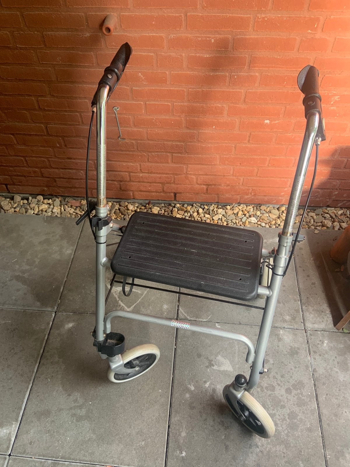 Te koop lichtgewicht rollator, Ophalen, Opvouwbaar, Gebruikt