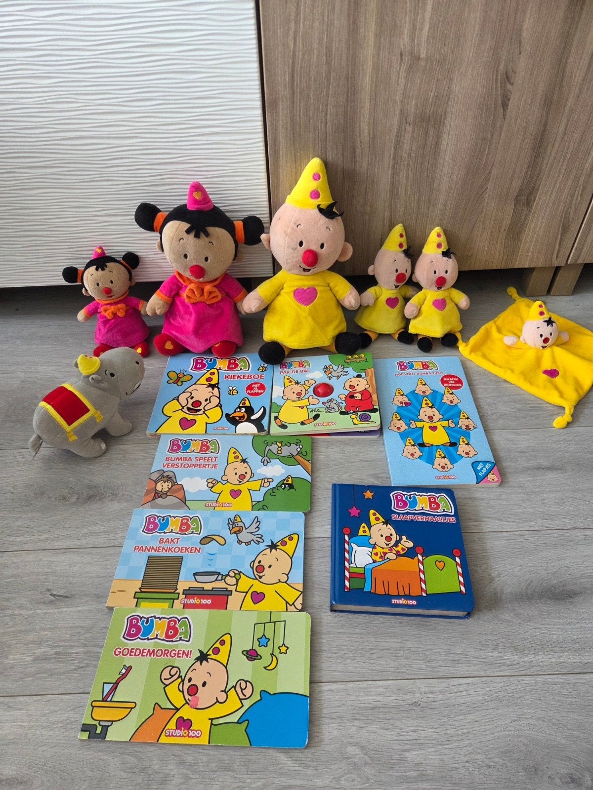 Bumba knuffels en boekjes set, Ophalen, Zo goed als nieuw, Overige typen
