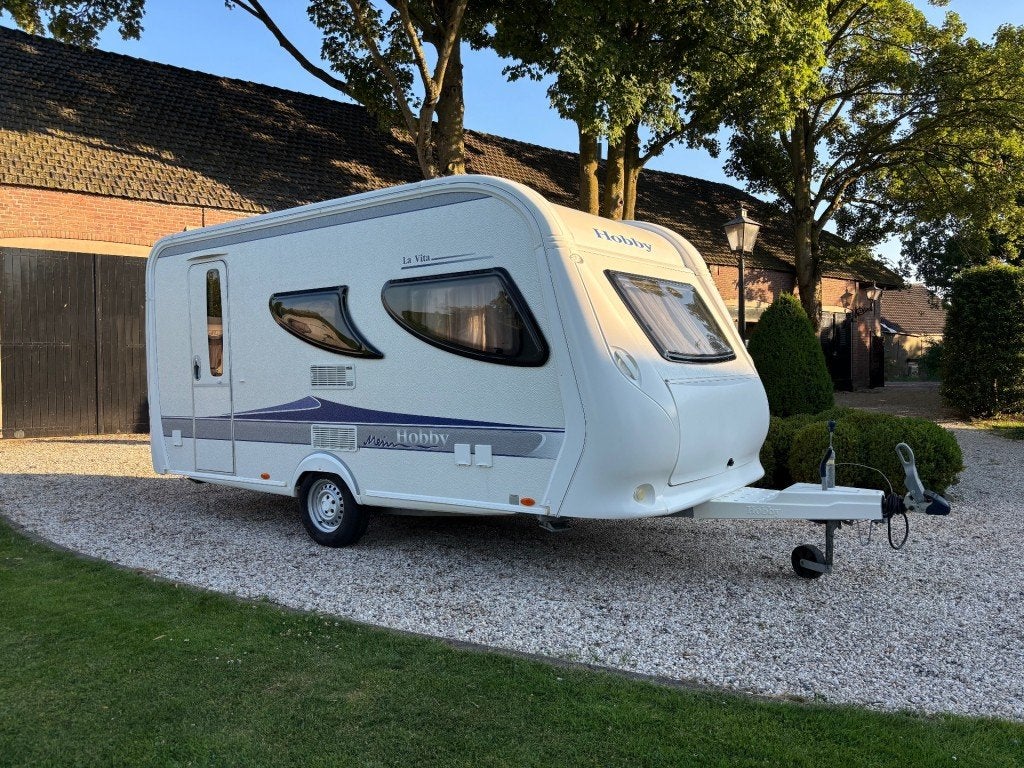 Hobby LA VITA 440 SF/VOORTENT/FIETSENDRAGER, Caravans en Kamperen, Caravans, Arald Striewski GmbH, Harald-Striewski-Straße 15, 24787 Fockbek Rendsburg