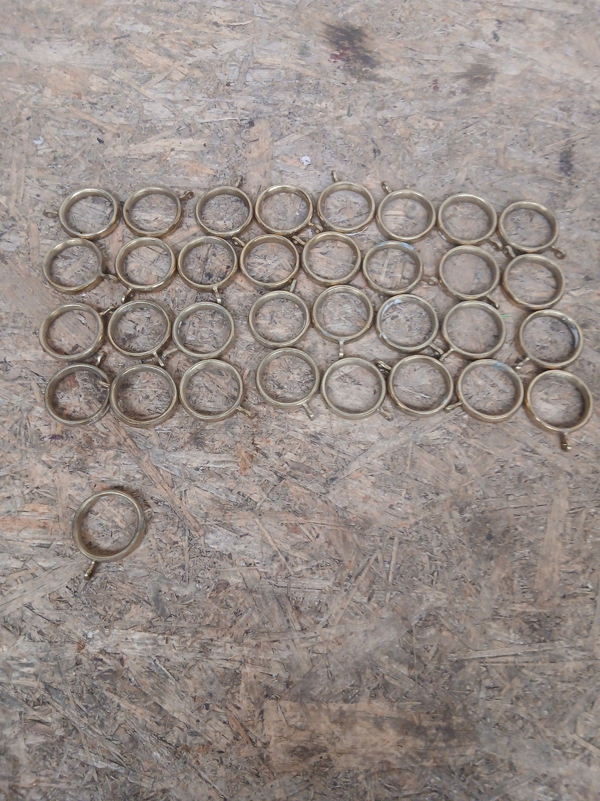 33 messing gordijnringen, diameter 4,5 cm, Met ringen, Gebruikt, Metaal, Ophalen of Verzenden