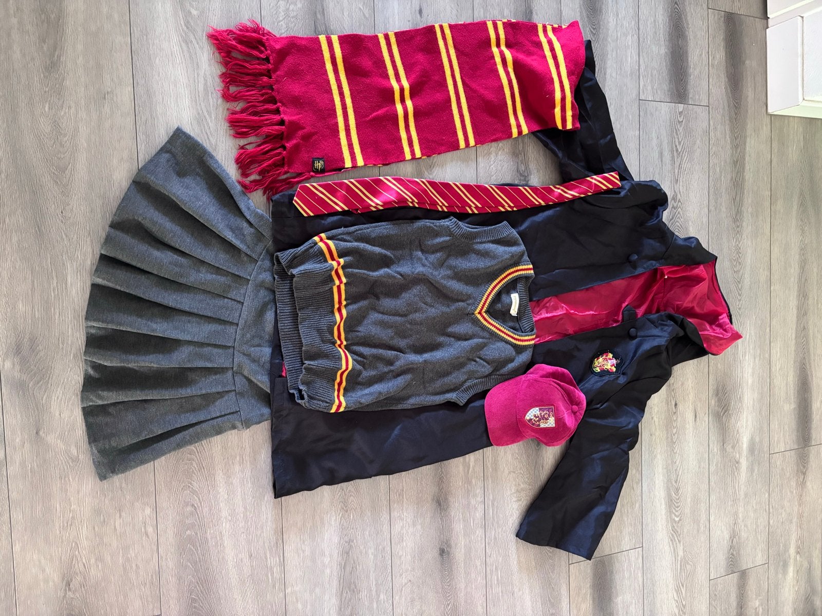Harry Potter Kledingkast Maat M - Complete Set, Ophalen of Verzenden, Zo goed als nieuw, 134 t/m 140, Meisje