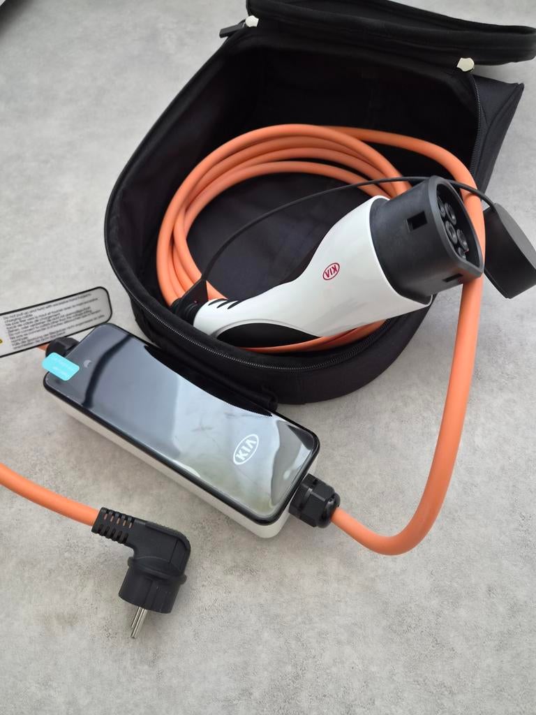 Kia EV Laadkabel Type 2 (230V) met tas, Ophalen of Verzenden, Zo goed als nieuw, Laadkabel
