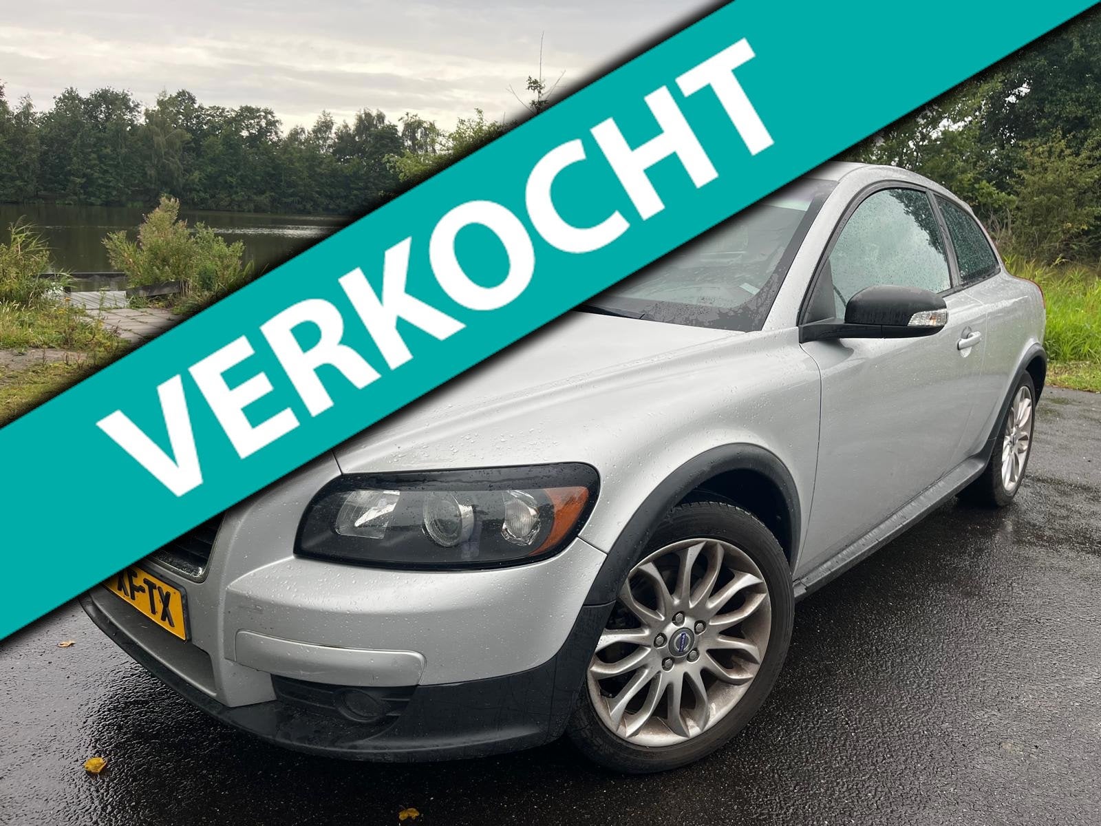 Volvo C30 2.0 Kinetic | Airco | infotainmentsyteem | Trekhaa, Auto's, Voorwielaandrijving, Gebruikt, 4 stoelen, Bedrijf