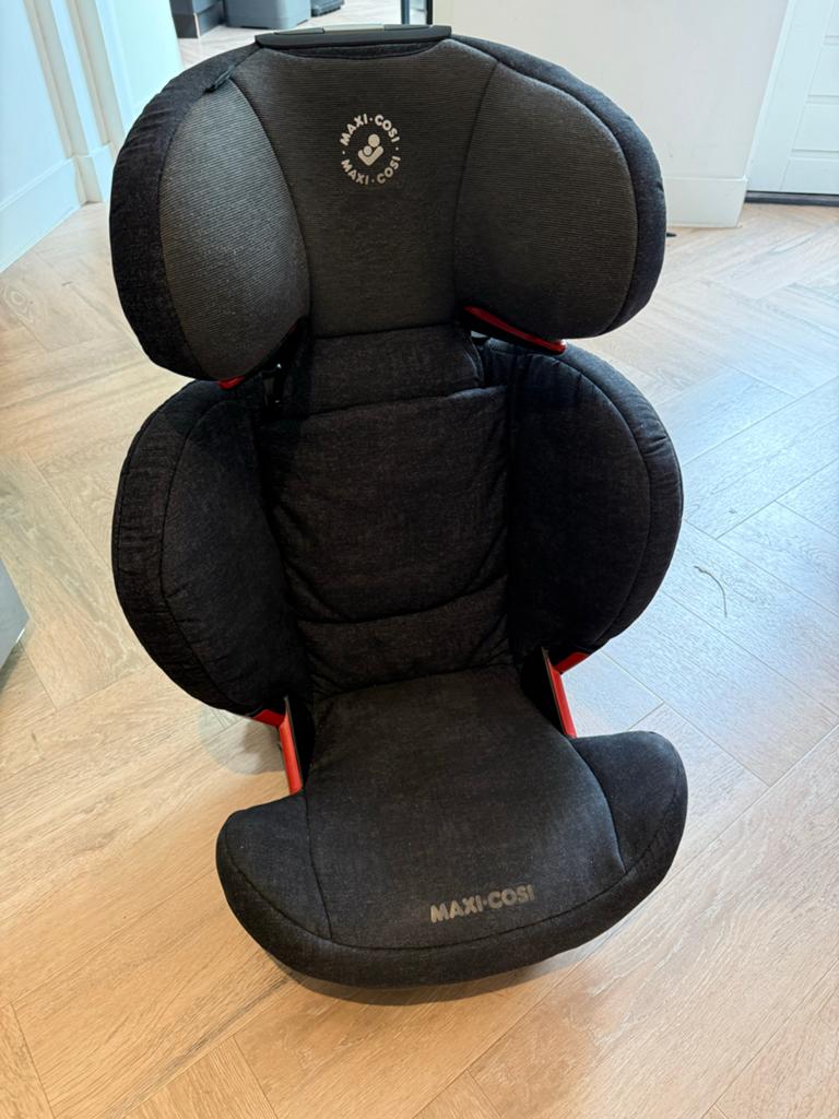 Maxi-Cosi RodiFix Pro i-Size Autostoel - Zwart, Ophalen, Gebruikt, 15 t/m 36 kg, Afneembare rugleuning