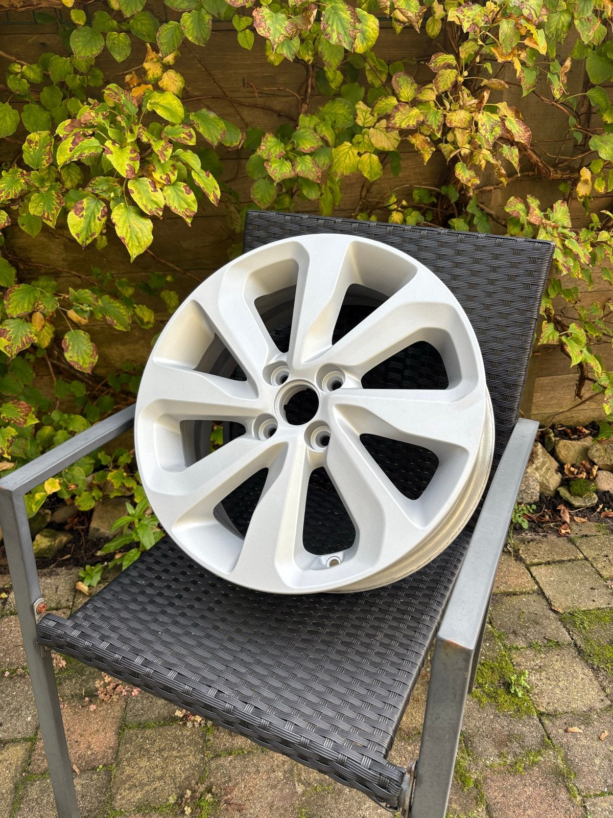 Set van 4 lichtmetalen velgen, 17 inch Kia Rio, Auto-onderdelen, Ophalen, Velg(en), 17 inch, 205 mm