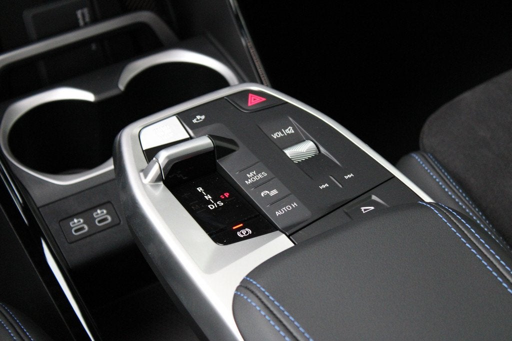 BMW X1 xDrive25e M Sport Automaat / Panoramadak / Trekhaak /, Stoelverwarming, Met garantie (alle), Origineel Nederlands, Bedrijf