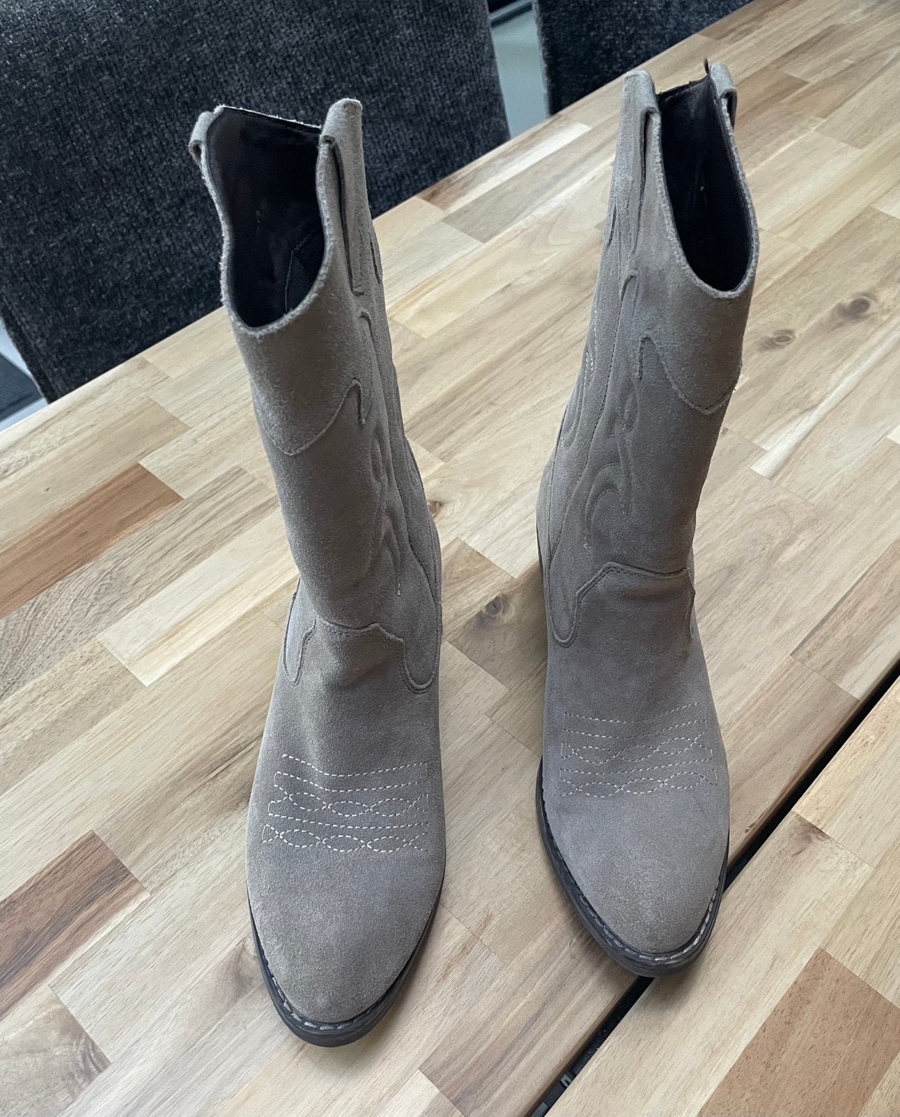Cowboy laarzen beige maat 37. 1x gedragen., Ophalen, Zo goed als nieuw, Beige