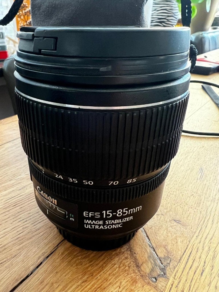 Canon EF-S 15-85mm f/3.5-5.6 IS USM Lens, Audio, Tv en Foto, Canon, Ophalen of Verzenden, Zo goed als nieuw, Standaardlens