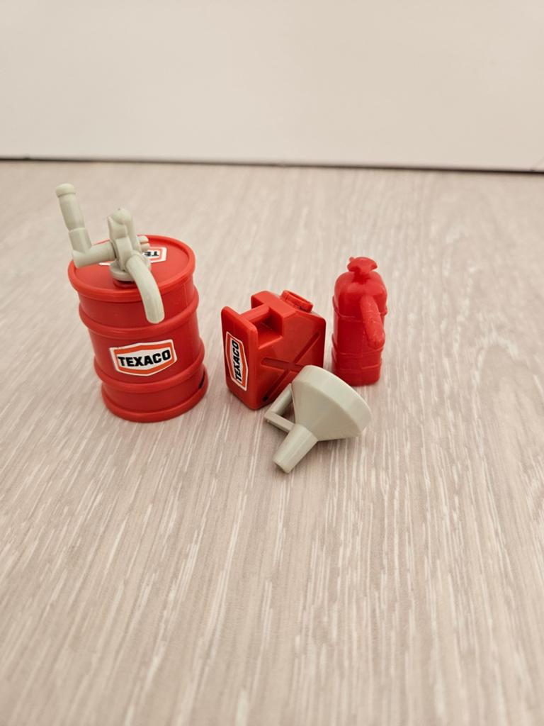 Playmobil Texaco accessoires - olievat, jerrycan, trechter, Ophalen of Verzenden, Gebruikt, Los playmobil