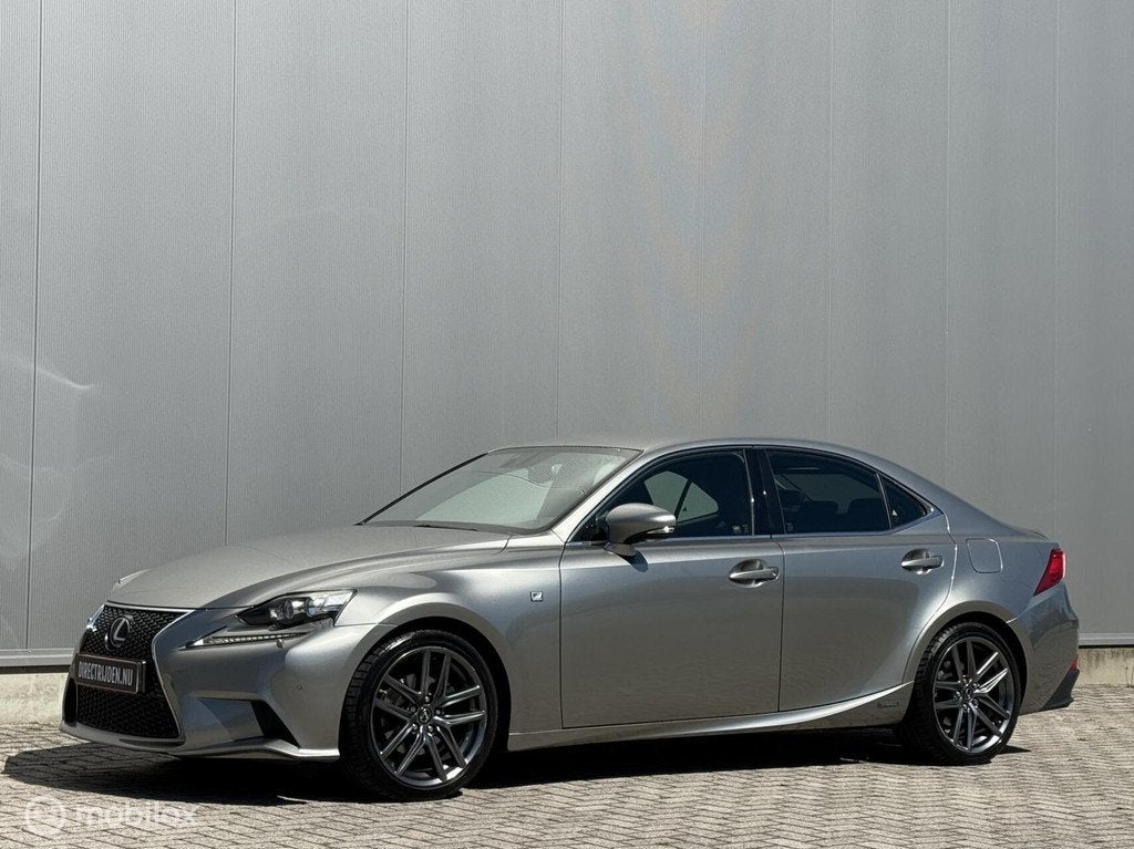 Lexus IS 300h F Sport | Dealer onderhoud | zeer nette auto!, Euro 5, Achterwielaandrijving, Gebruikt, Leder en Stof